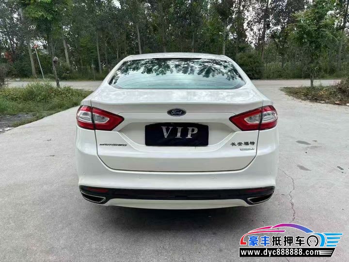 15年福特蒙迪欧轿车抵押车出售