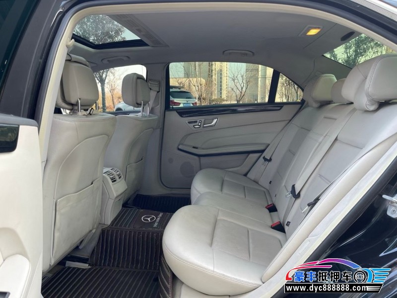 14年奔驰E轿车抵押车出售