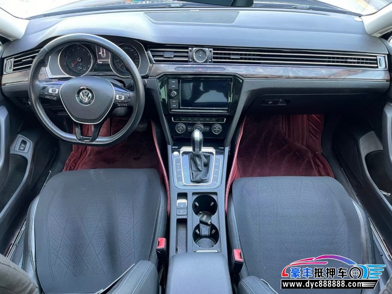 20年大众迈腾轿车抵押车出售