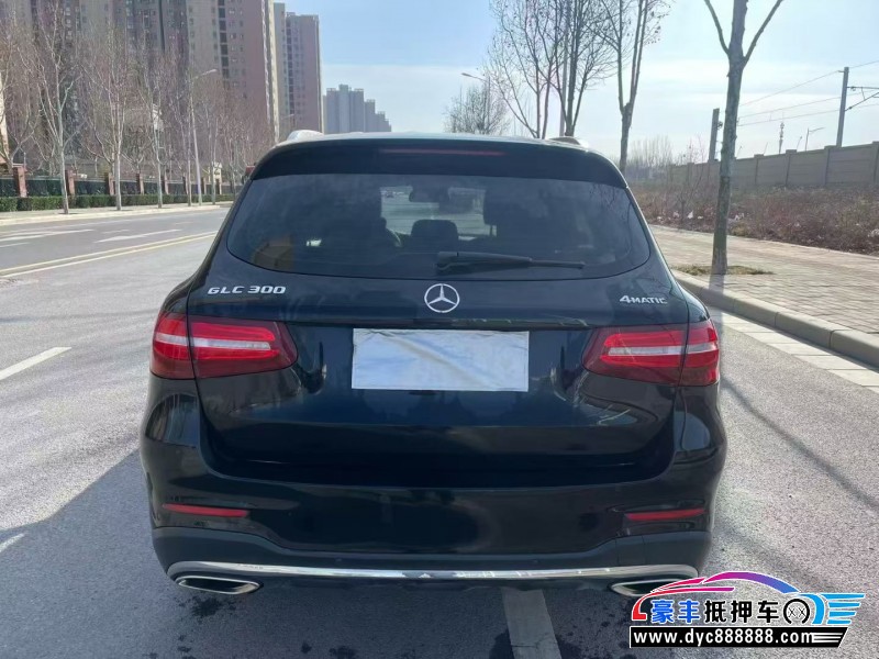 18年奔驰GLC轿车抵押车出售