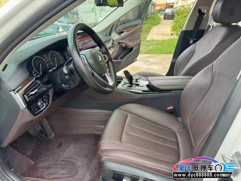 19年宝马5系轿车抵押车出售