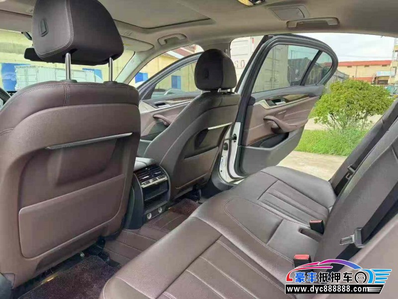 19年宝马5系轿车抵押车出售