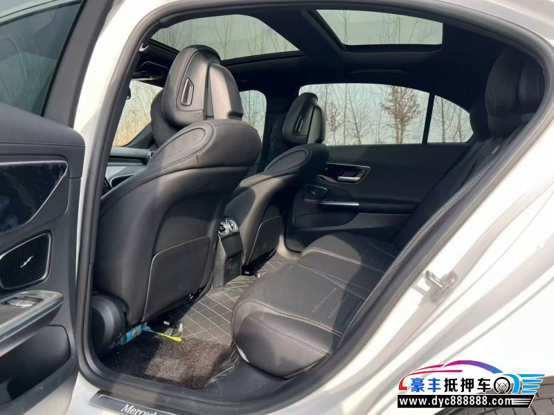 25年奔驰C轿车抵押车出售