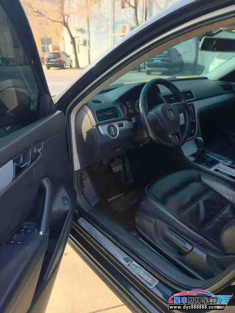 14年大众帕萨特轿车抵押车出售