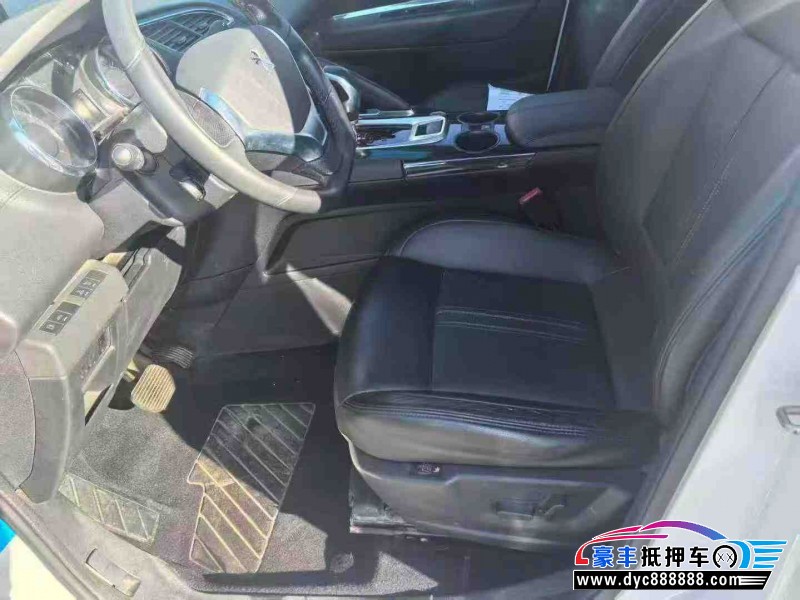 16年标致3008轿车抵押车出售