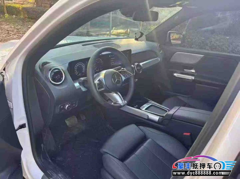 23年奔驰GLB轿车抵押车出售