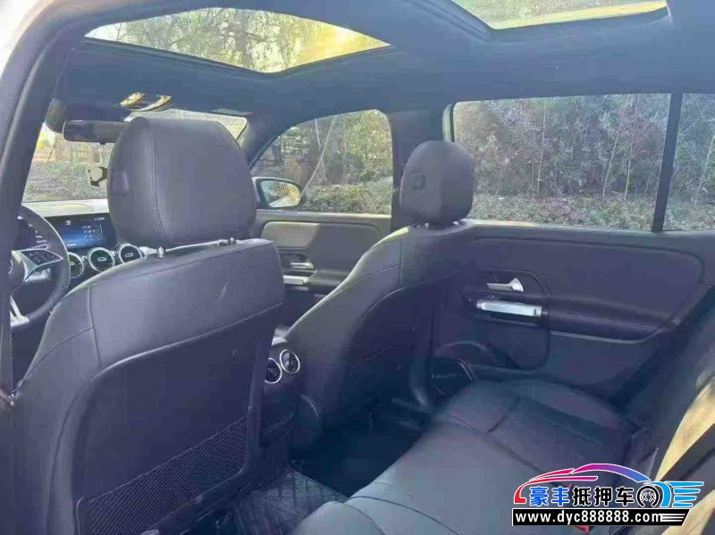 23年奔驰GLB轿车抵押车出售