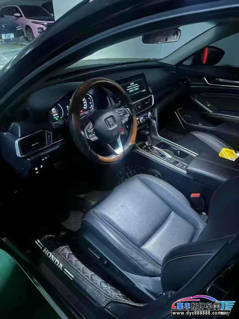 22年本田雅阁轿车抵押车出售