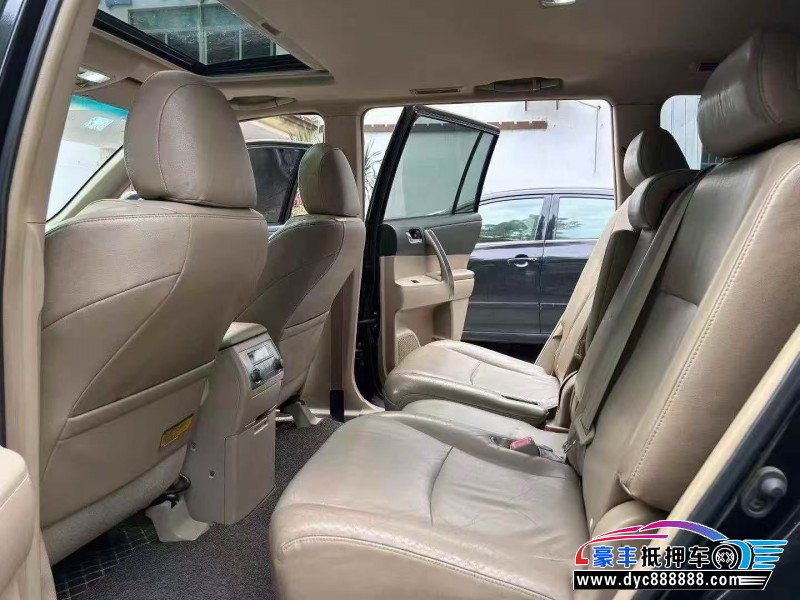 14年丰田汉兰达轿车抵押车出售