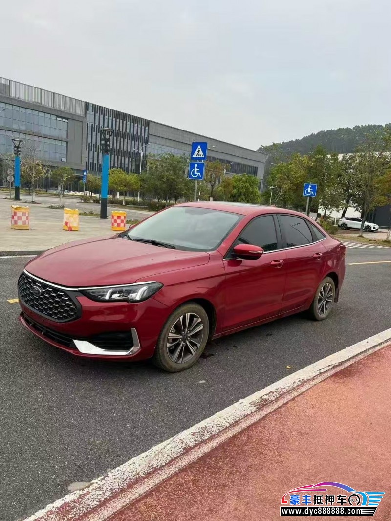 22年福特福睿斯轿车抵押车出售