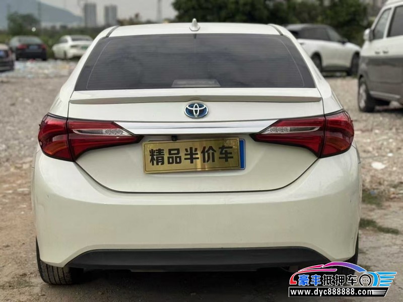 18年丰田雷凌轿车抵押车出售