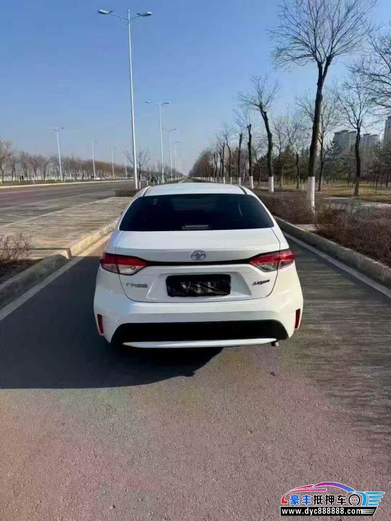 22年丰田雷凌轿车抵押车出售