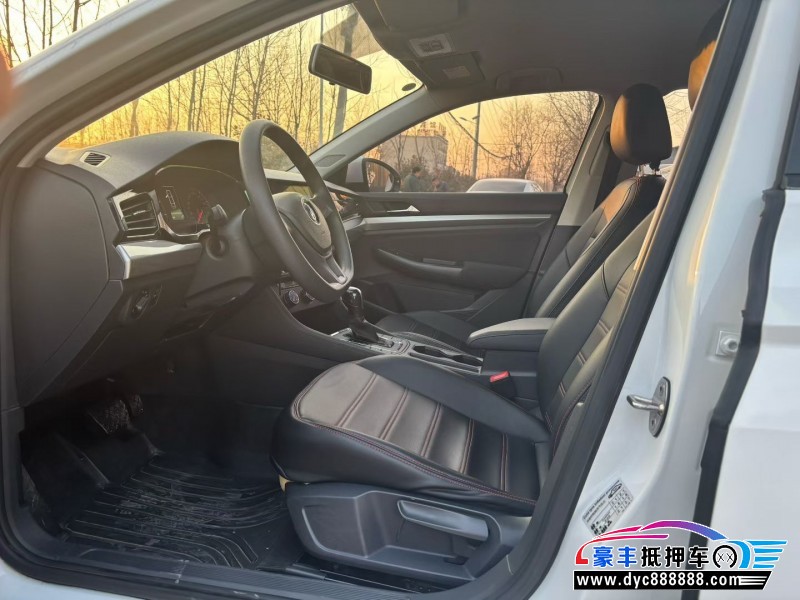 20年大众宝来轿车抵押车出售