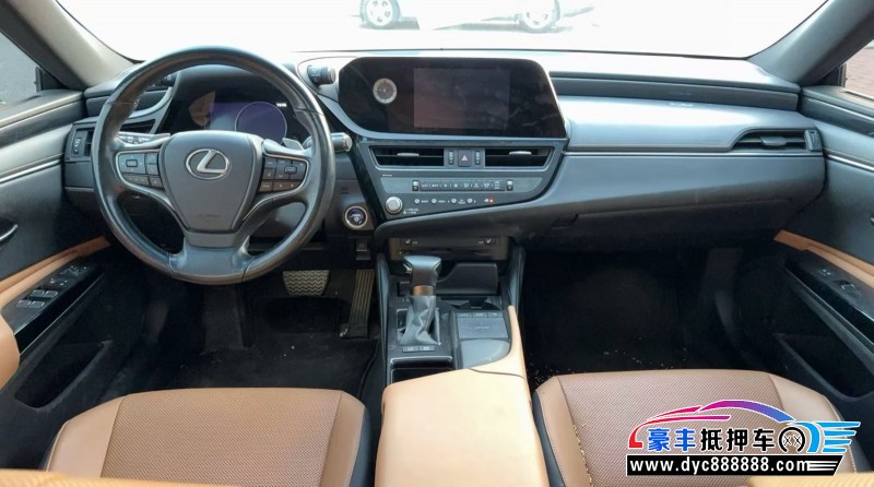 22年雷克萨斯ES轿车抵押车出售