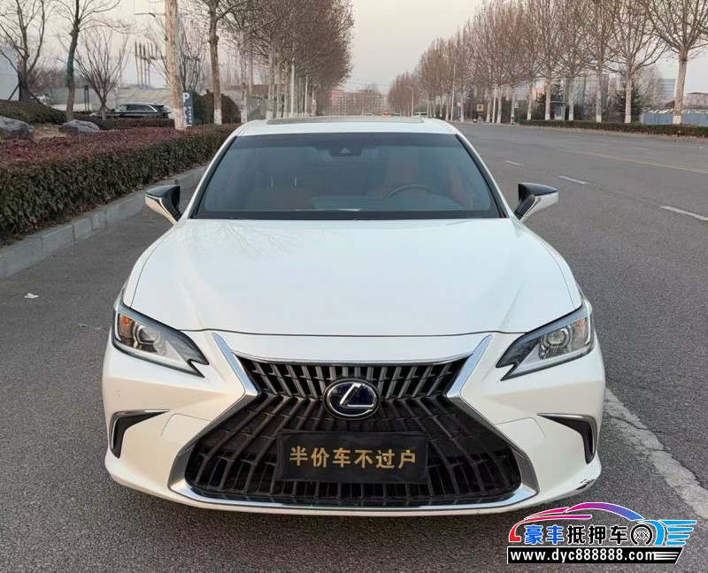 22年雷克萨斯ES轿车抵押车出售