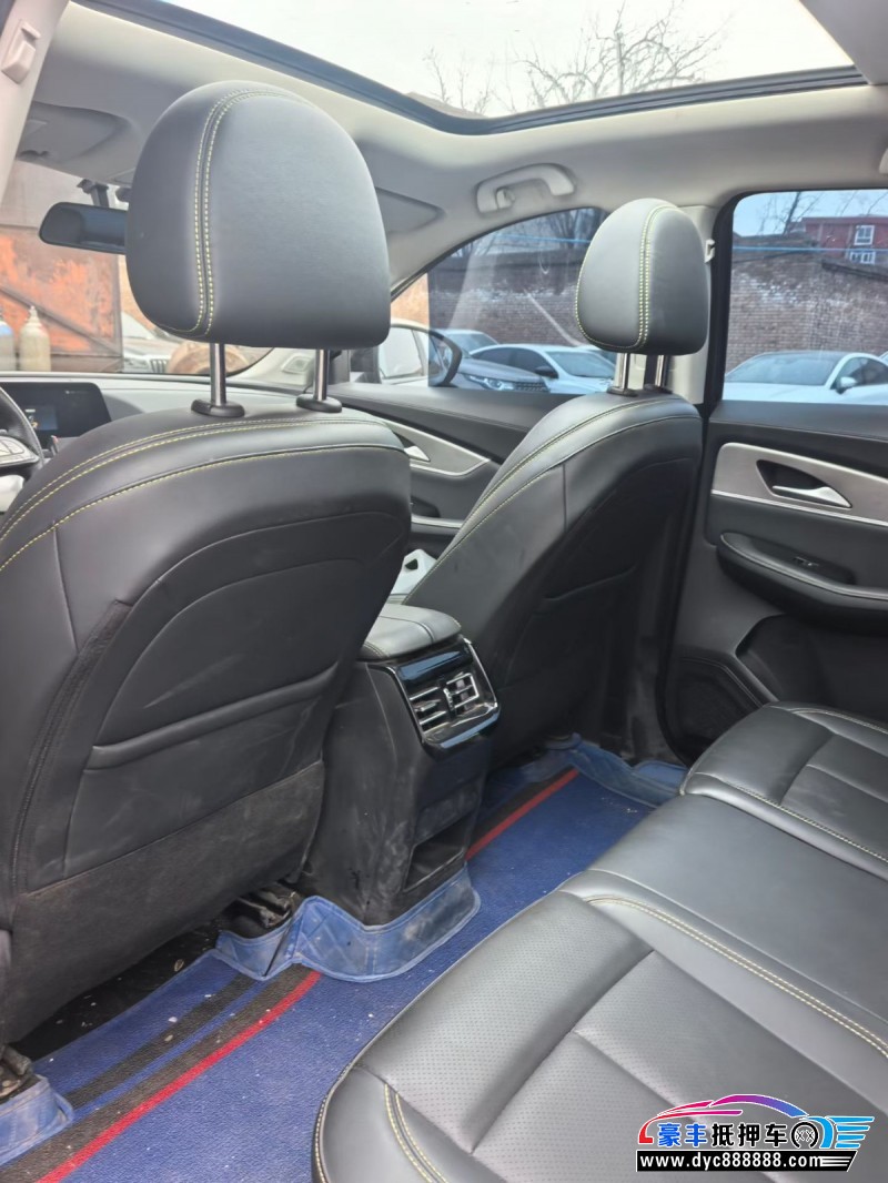 24年东风风行T5轿车抵押车出售