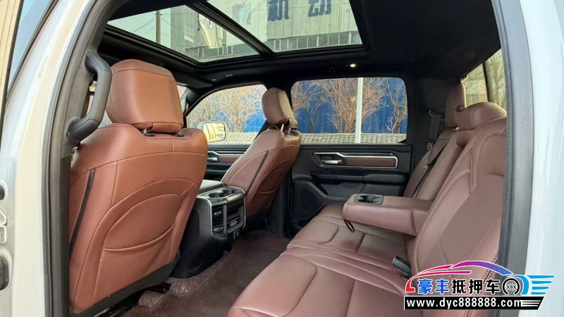 19年道奇公羊轿车抵押车出售