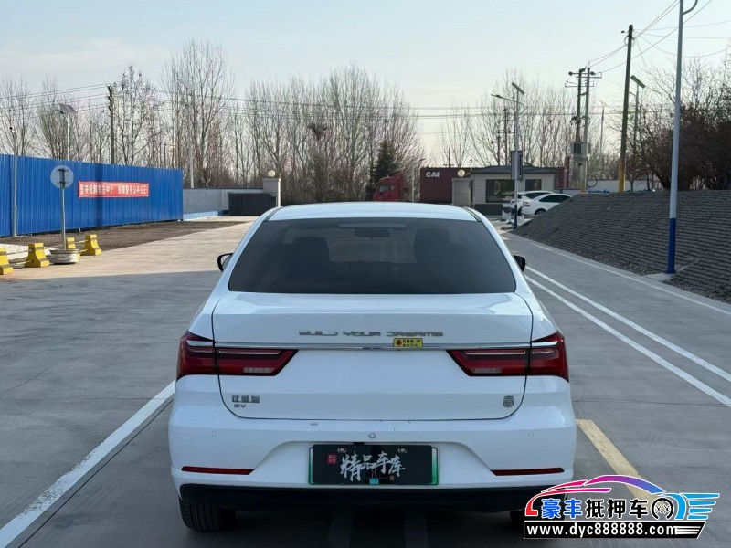 23年比亚迪秦轿车抵押车出售