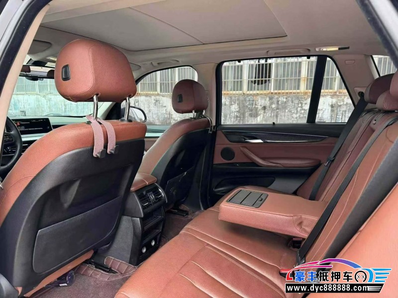 18年宝马X5轿车抵押车出售