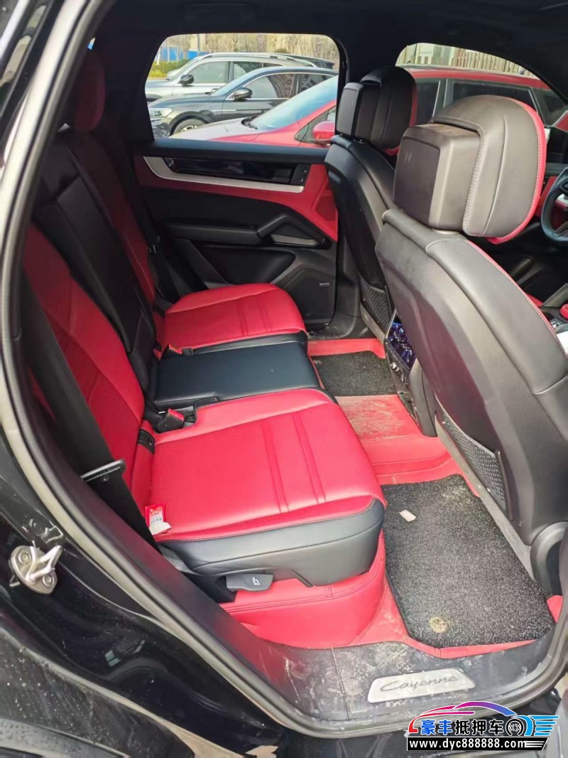24年保时捷卡宴轿车抵押车出售