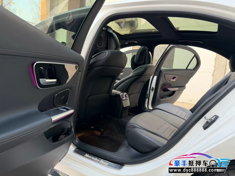 24年奔驰C轿车抵押车出售