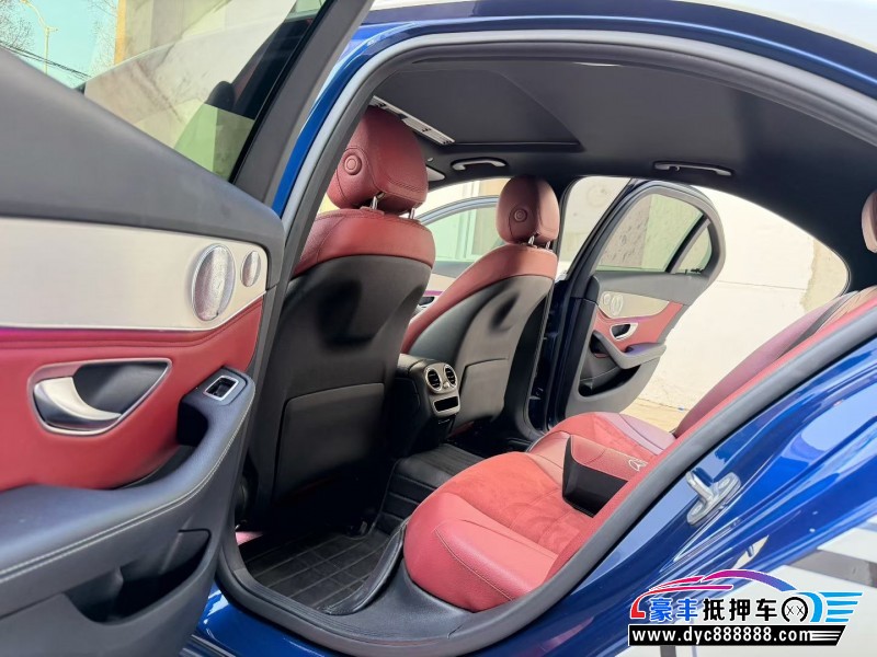 19年奔驰C轿车抵押车出售