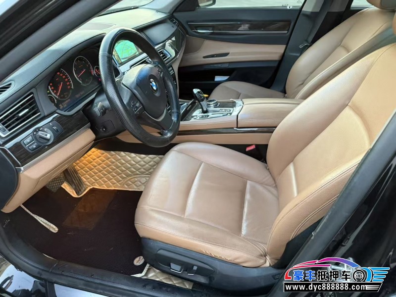 14年宝马7系轿车抵押车出售