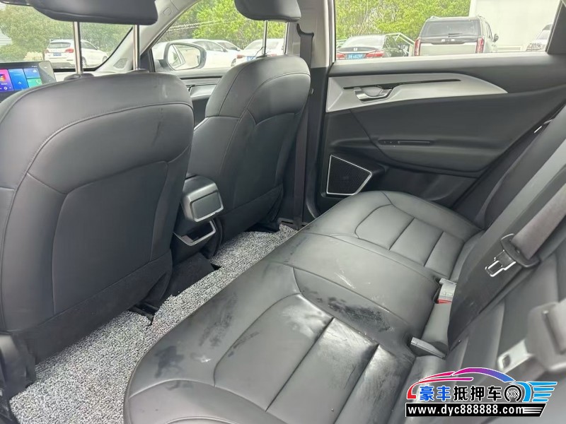 24年吉利几何轿车抵押车出售