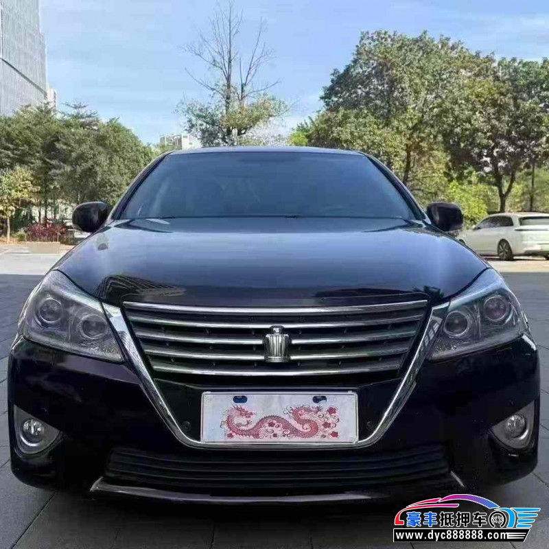 15年丰田皇冠轿车抵押车出售