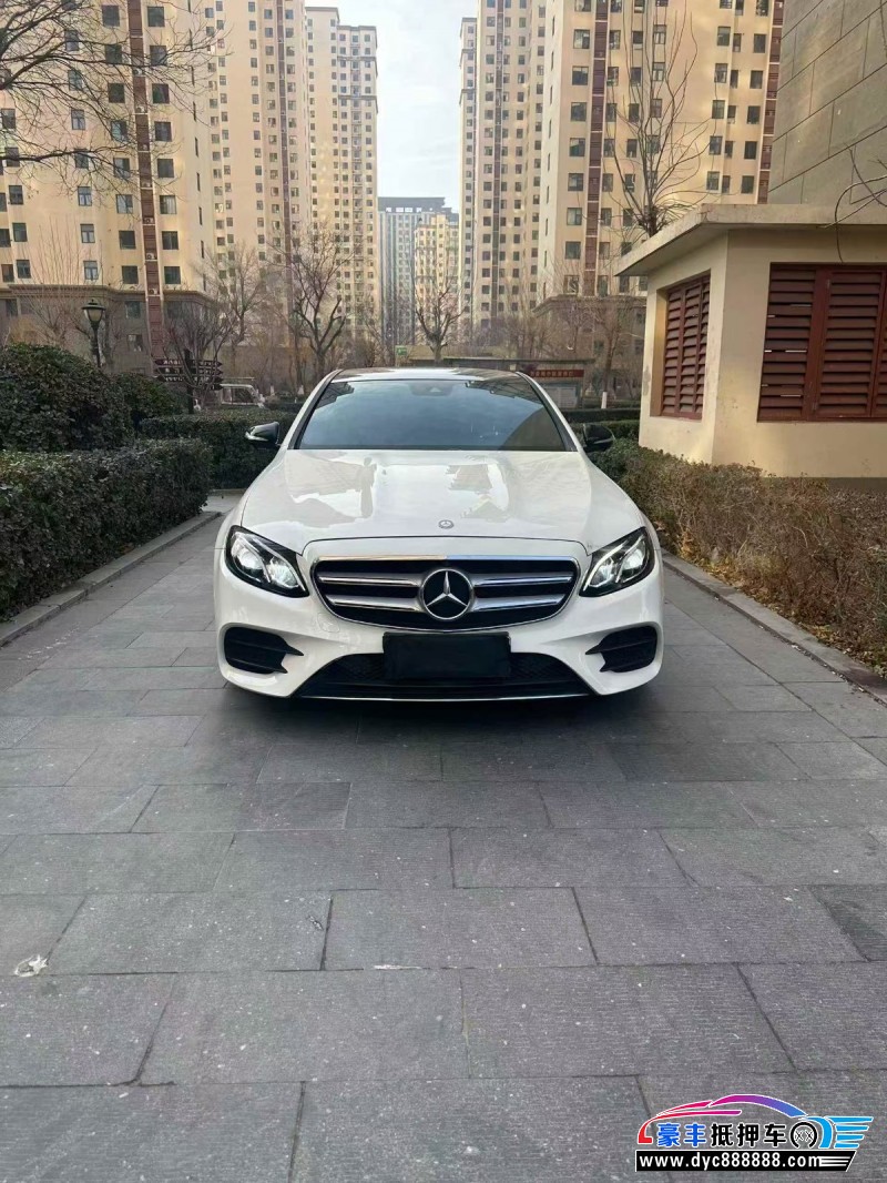17年奔驰E轿车抵押车出售
