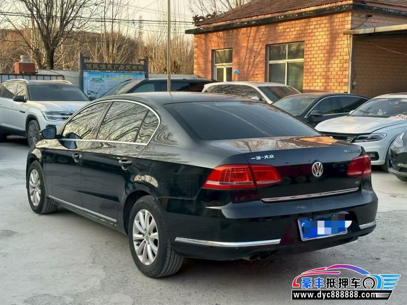 13年大众迈腾轿车抵押车出售