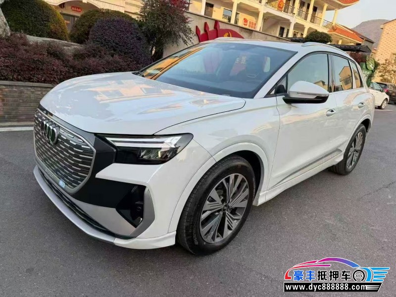 25年奥迪Q4轿车抵押车出售