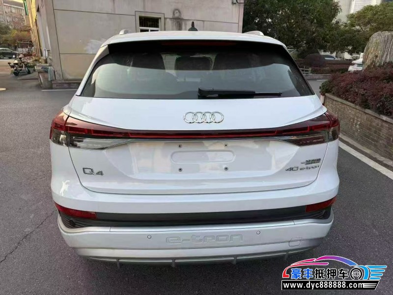 25年奥迪Q4轿车抵押车出售