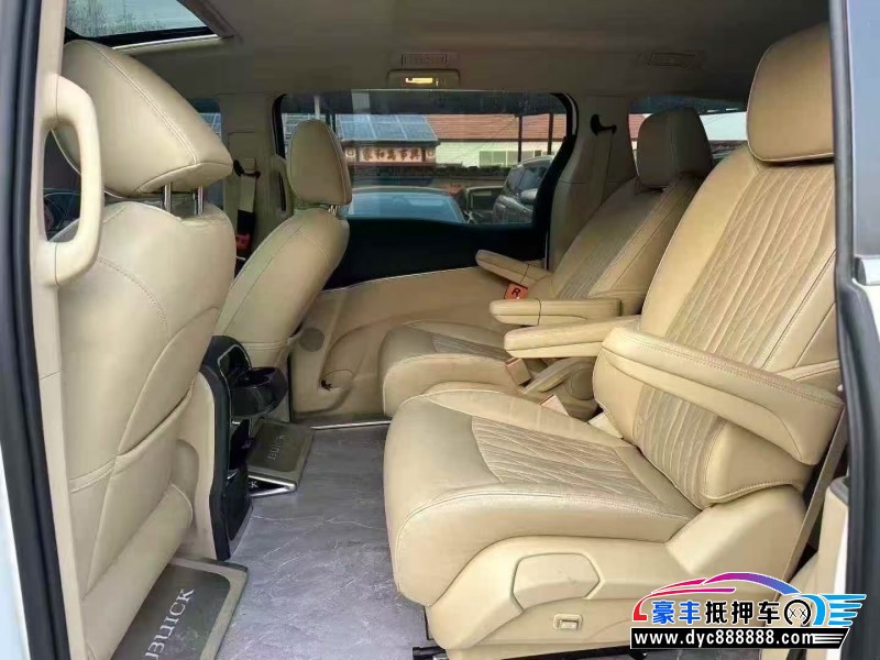 24年别克GL8轿车抵押车出售