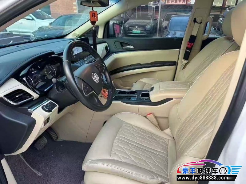 24年别克GL8轿车抵押车出售