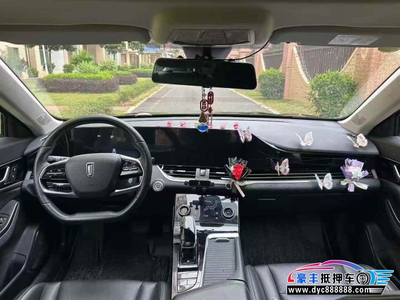 24年奔腾B70轿车抵押车出售