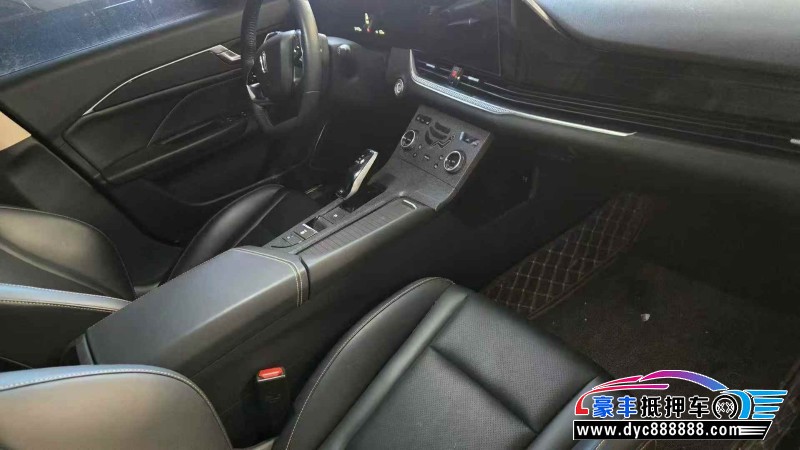 23年奔腾B70轿车抵押车出售