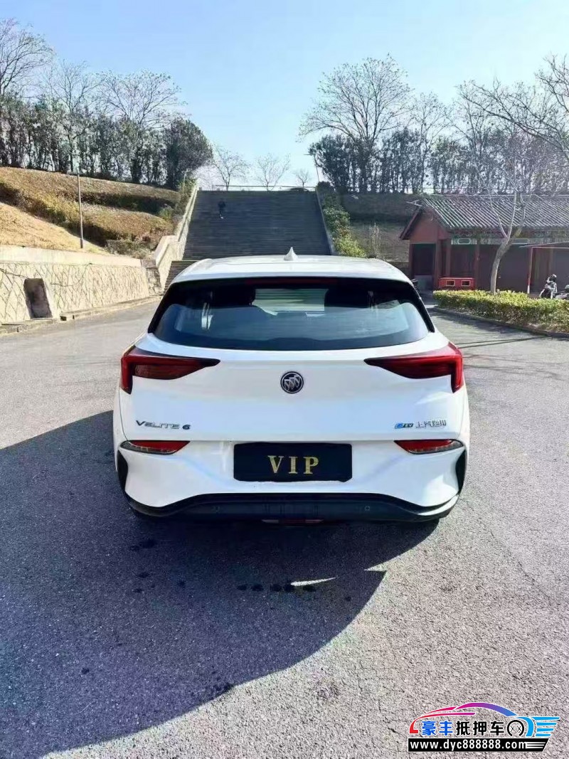 24年别克微蓝轿车抵押车出售