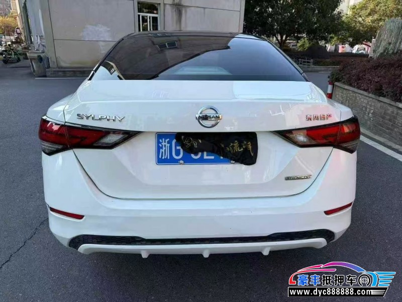 20年日产轩逸轿车抵押车出售