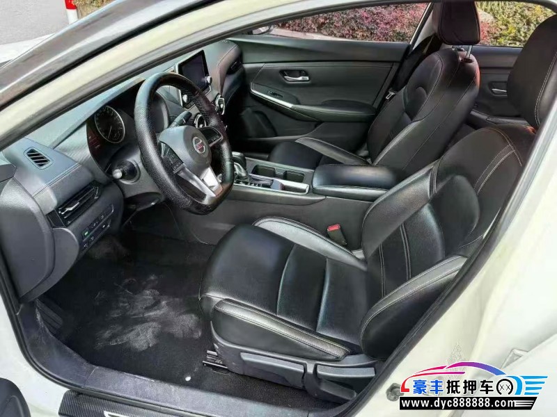 20年日产轩逸轿车抵押车出售