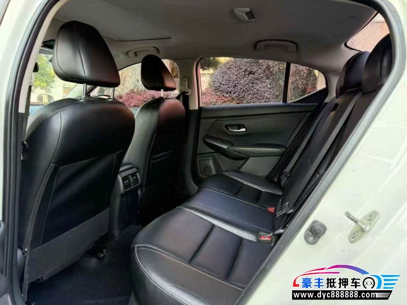 20年日产轩逸轿车抵押车出售