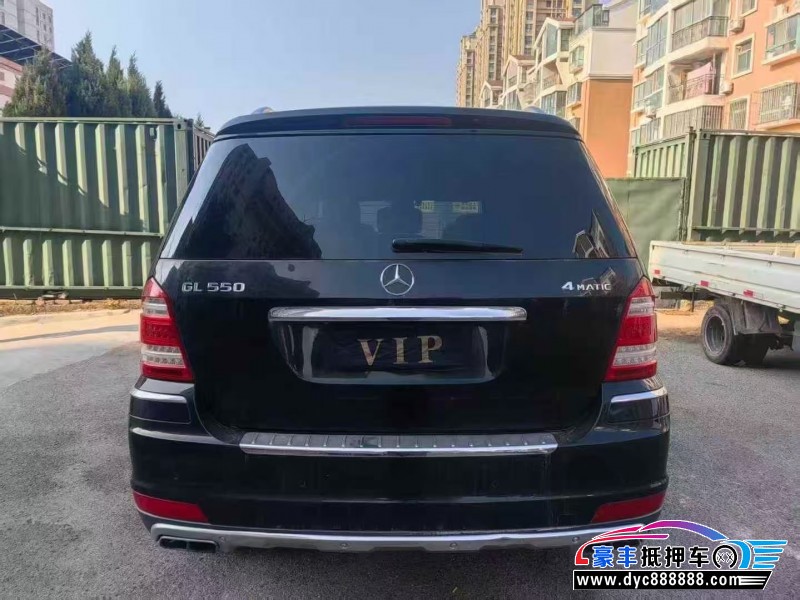 13年奔驰GL轿车抵押车出售