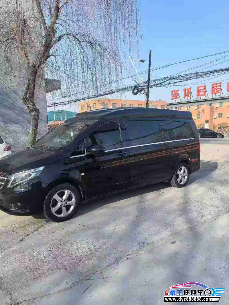 18年奔驰威霆轿车抵押车出售