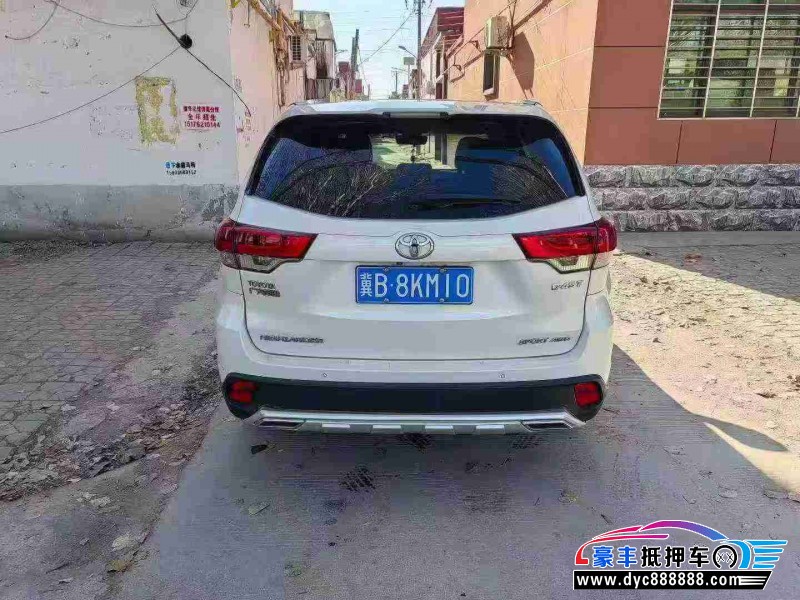 18年丰田汉兰达轿车抵押车出售