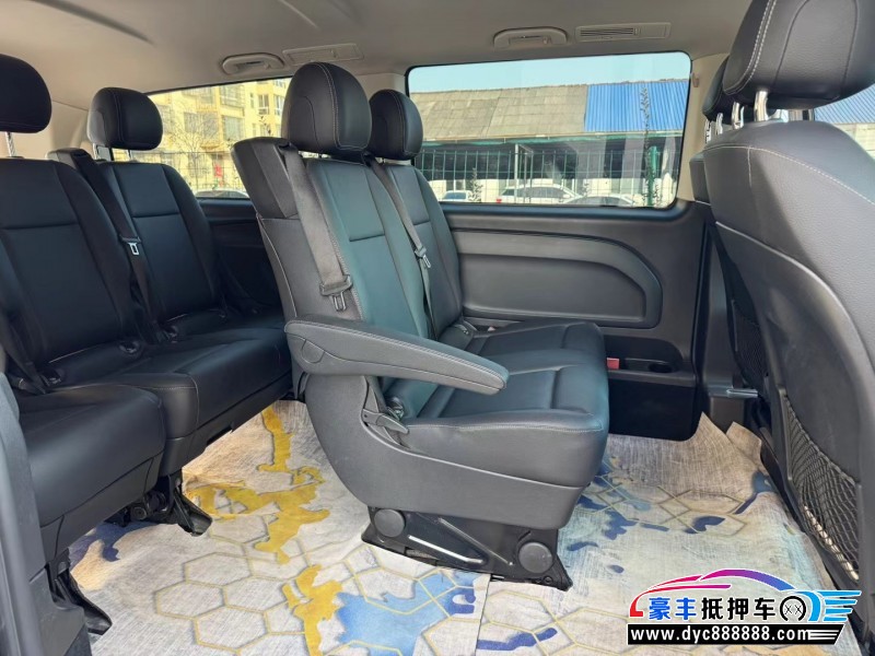 24年奔驰威霆轿车抵押车出售