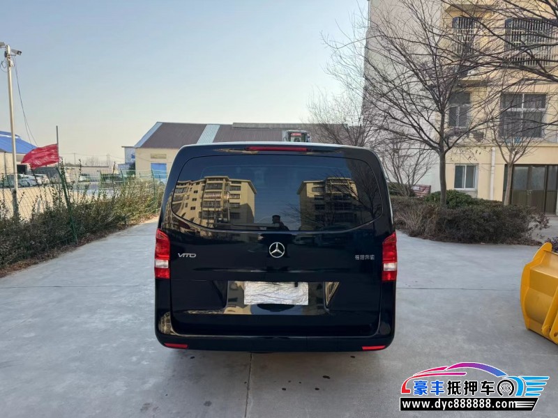 24年奔驰威霆轿车抵押车出售