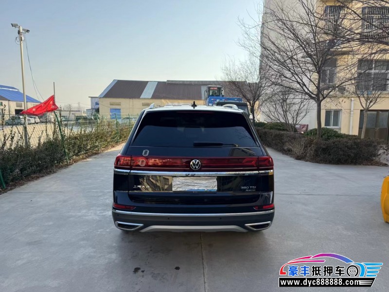 25年大众途昂轿车抵押车出售