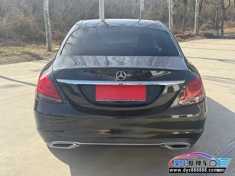 19年奔驰C轿车抵押车出售
