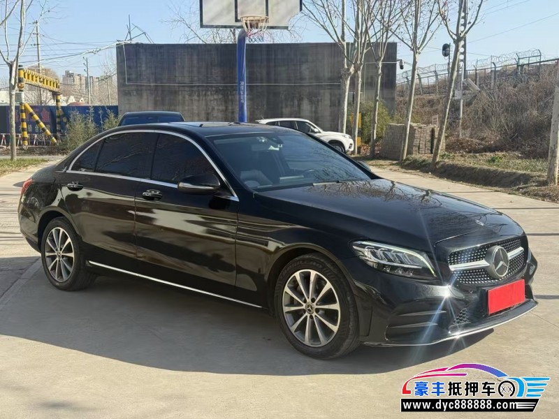 19年奔驰C轿车抵押车出售