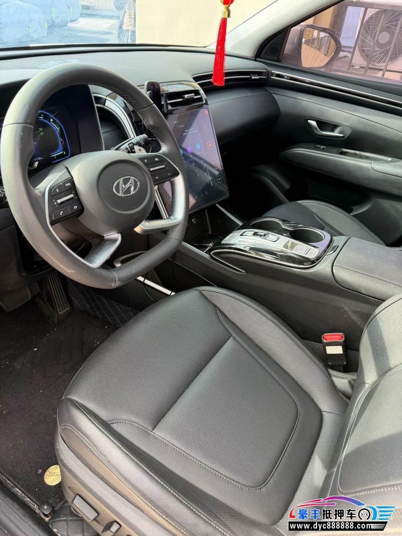 23年现代途胜SUV抵押车出售